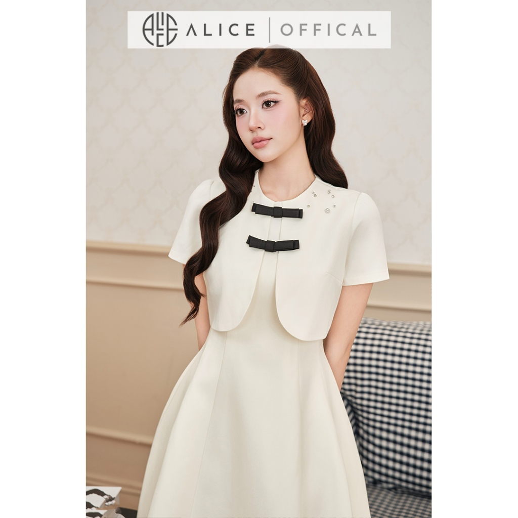 Váy Tiểu Thư Alice Chất Xước Hàn Ép Mùng, Đầm Chữ A Dáng Ngắn Cổ Đính Nơ Đen Nổi Bật T550