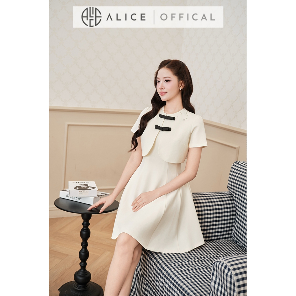 Váy Tiểu Thư Alice Chất Xước Hàn Ép Mùng, Đầm Chữ A Dáng Ngắn Cổ Đính Nơ Đen Nổi Bật T550