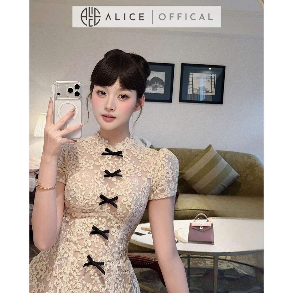 Váy Ren Nữ Tiểu Thư Cao Cấp Alice Phối Nơ Nhung, Đầm Ngắn Chữ A Xòe Nhẹ Chiết Eo Cao Cổ Tròn T555