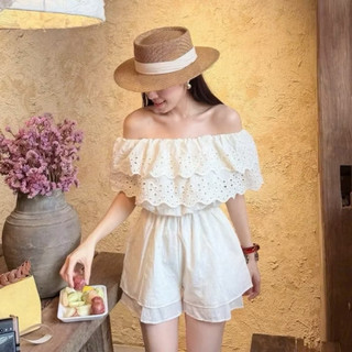 Set Bộ Jum Trễ Vai Ren Tầng Chun Eo Mix Quần Cộc Tay Dơi Hot Hit