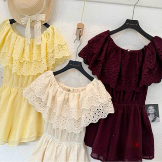 Set Bộ Jum Trễ Vai Ren Tầng Chun Eo Mix Quần Cộc Tay Dơi Hot Hit
