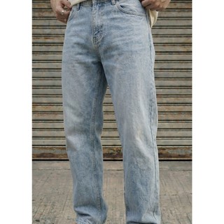 Quần Jeans Nam Basic Dáng Suông Cạp Cao Màu Blue Light