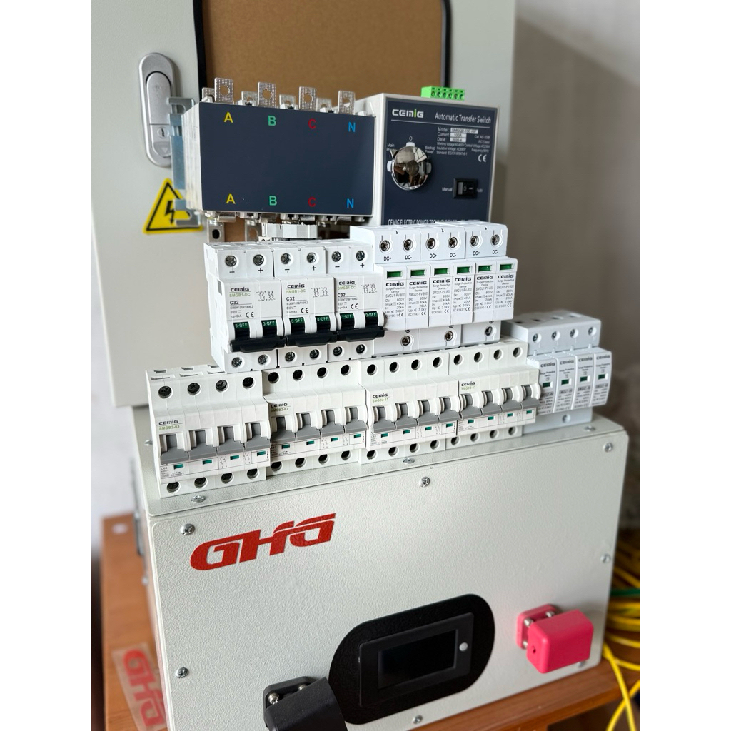 combo attomat hệ tủ điện năng lượng mặt trời 3 pha 12-16kw