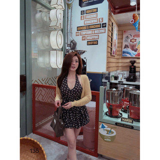 •𝙆𝙞𝙣𝙜𝙨𝙝𝙤𝙥𝙗𝙚𝙖𝙪𝙩𝙮•Set Váy Hoa Nhí Cổ Yếm Kèm CDG Vàng