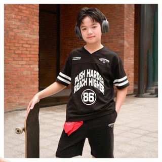 Set Đi Chơi Bé Trai TSC26S009R | Wookids | 9-14 Tuổi | Năng Động, Thoải Mái, Phong Cách