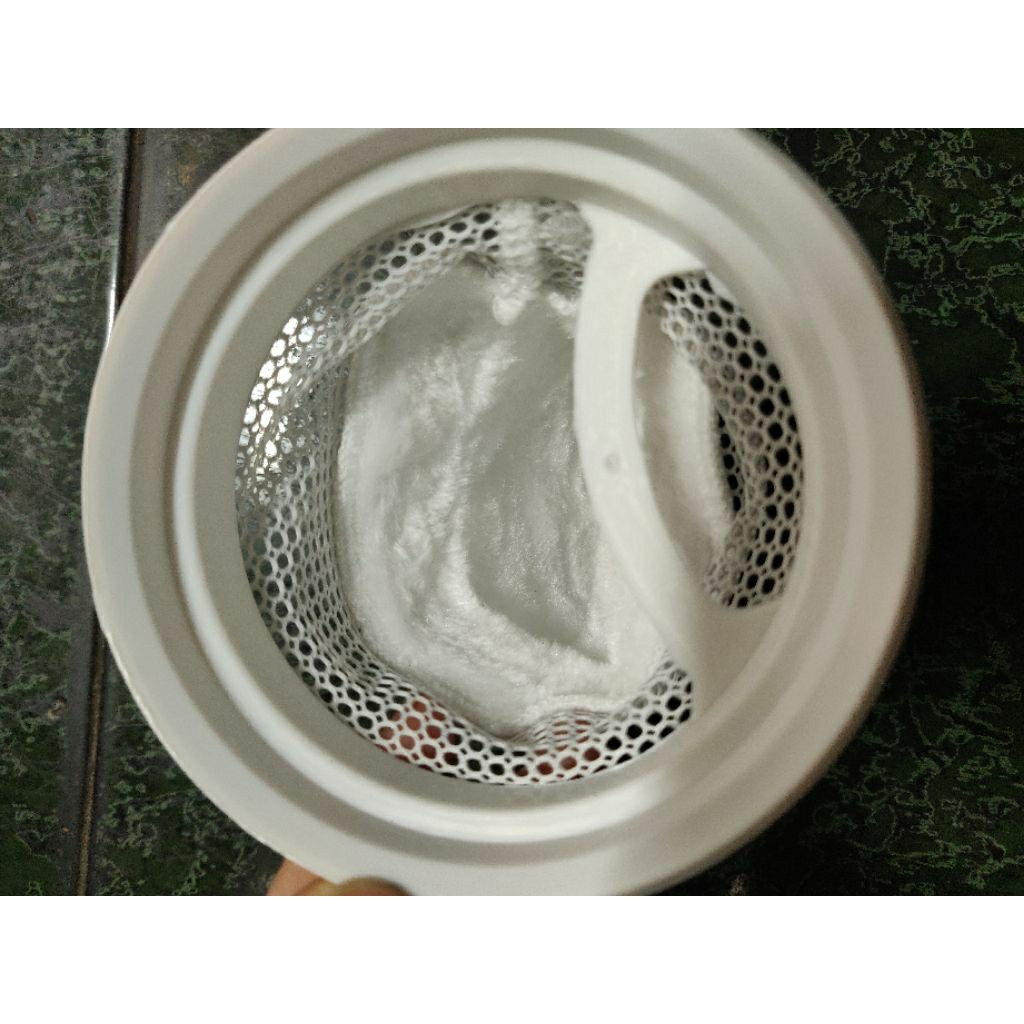 Đài thu bụi mịn hồ cá, vòng nhựa giữ cặn hồ cá.