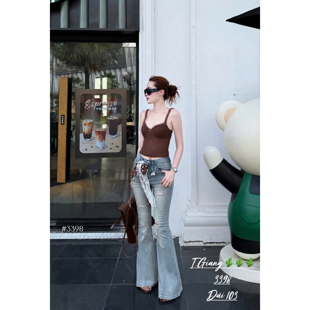 Jean loe rách kèm khăn chấm bi xinh  Sz: S M L(103cm qc)