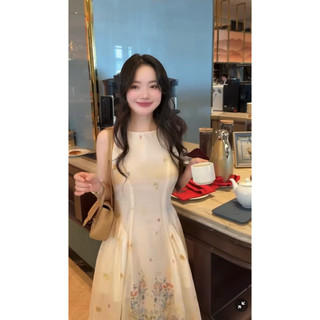Váy Thô Hoa Maxi Dáng Dài Cổ Yếm Xoè Bồng QC