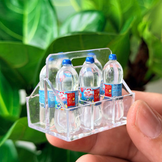 Mô hình thu nhỏ  I  chai nước suối lavi