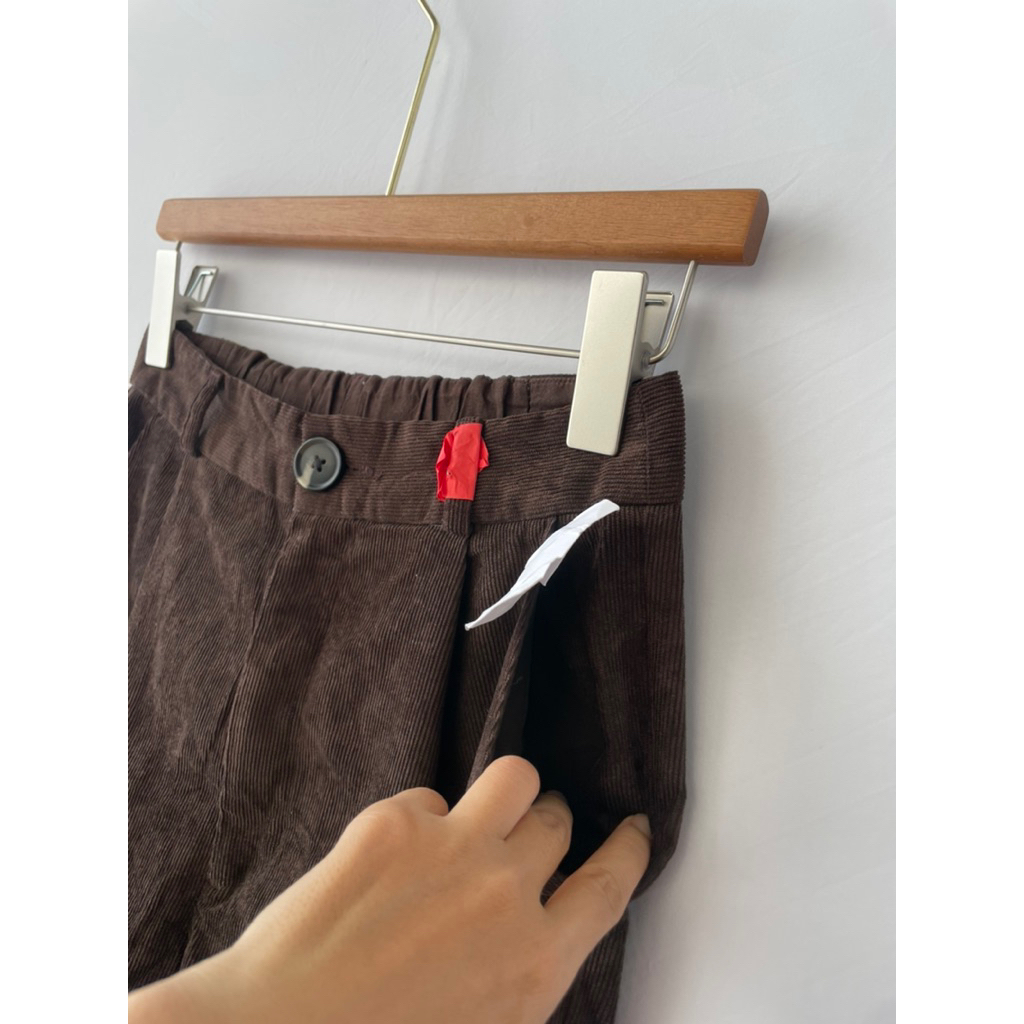 Quần G.U chất Nhung tăm mới toanh sixe XL newtag