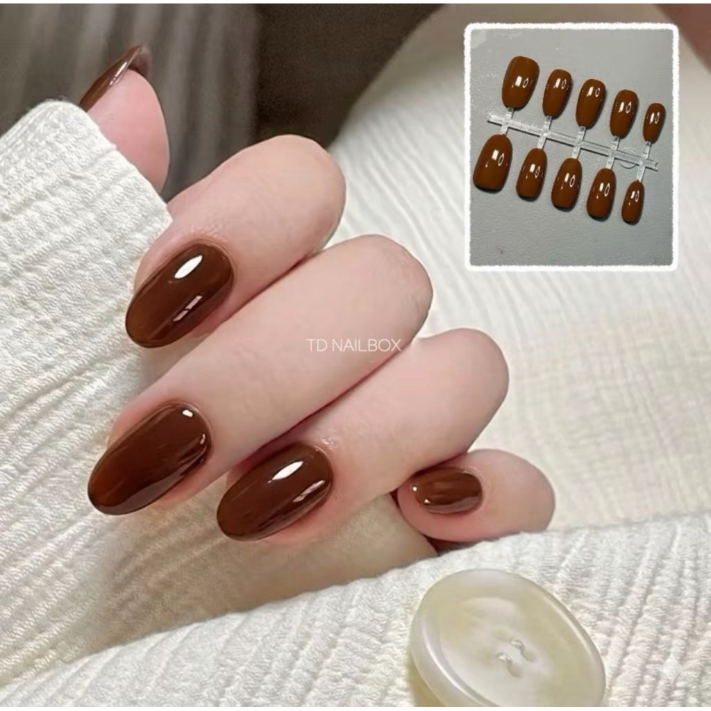 nailbox móng tay giả màu nâu choco trắng da cực sang