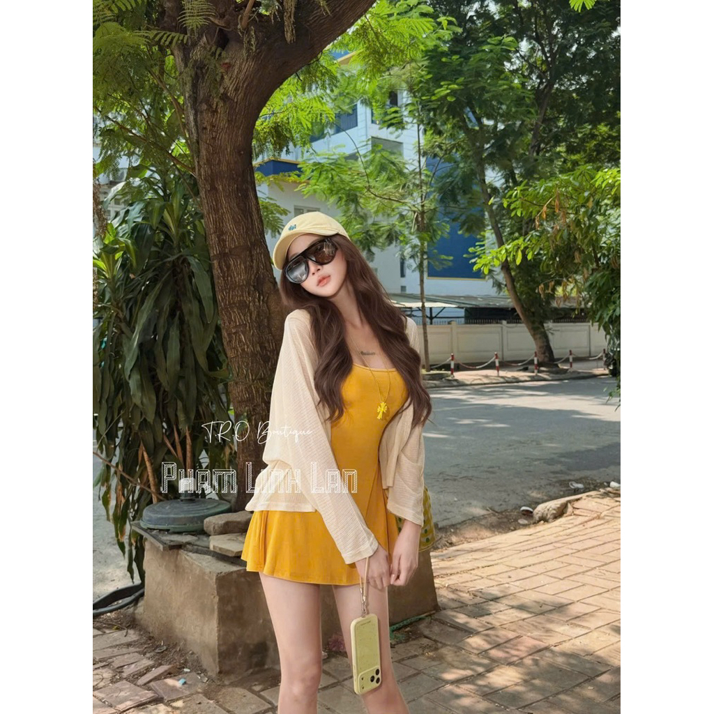 Đầm ba lỗ vàng kèm cadigan mỏng