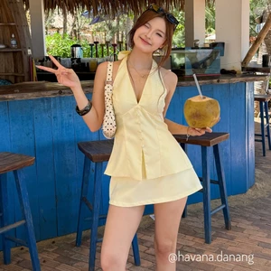 Set yếm nữ AMBER phối cúc bọc kèm chân váy form A dáng ngắn sat403
