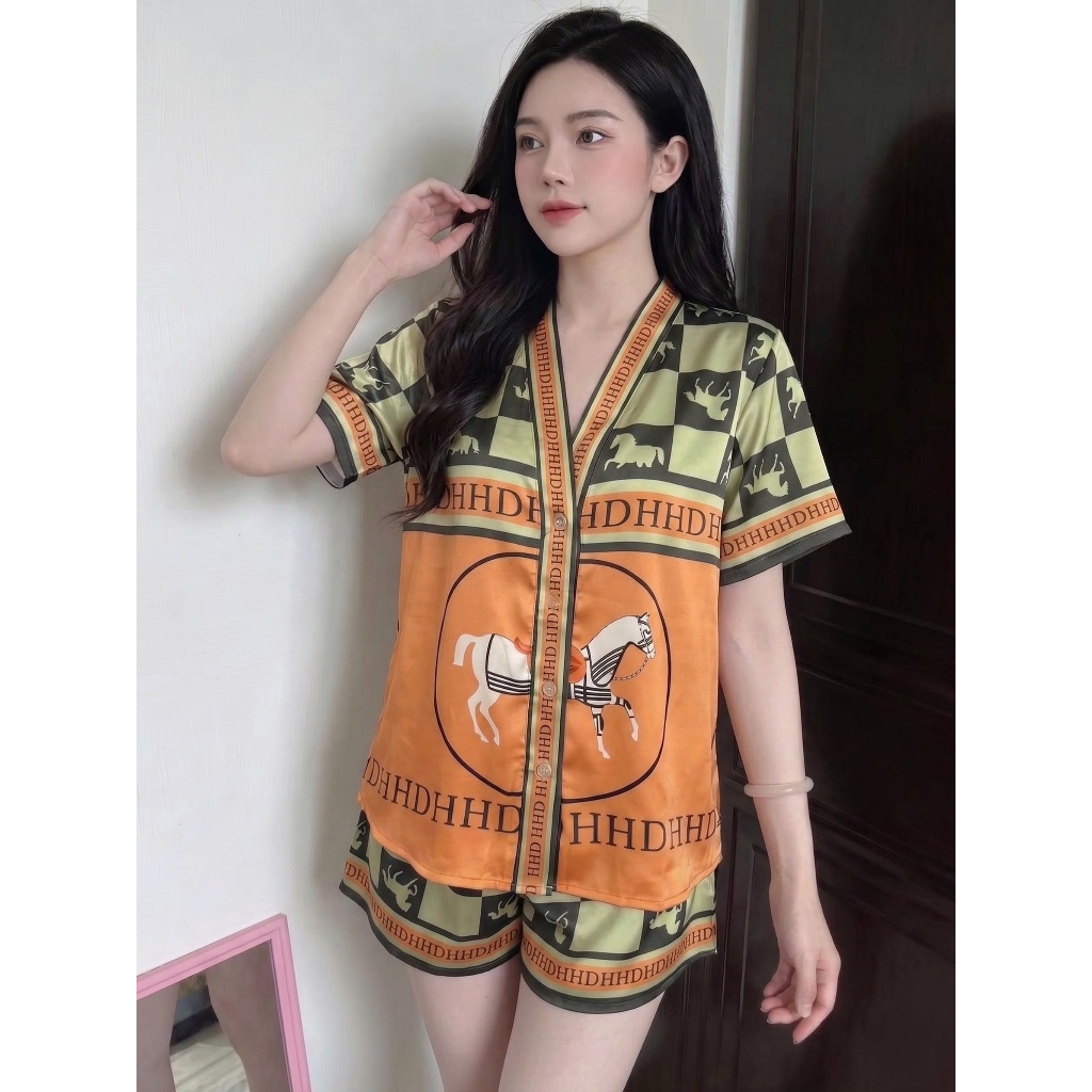 H06 Set Pijama Lụa Cổ Gập Dài Quần Ngắn Hoạ Tiết FREESIZE 40-65kg Chất Liệu Cao Cấp Mềm Mịn Mượt Mát Thoáng Khí Sang Trọ