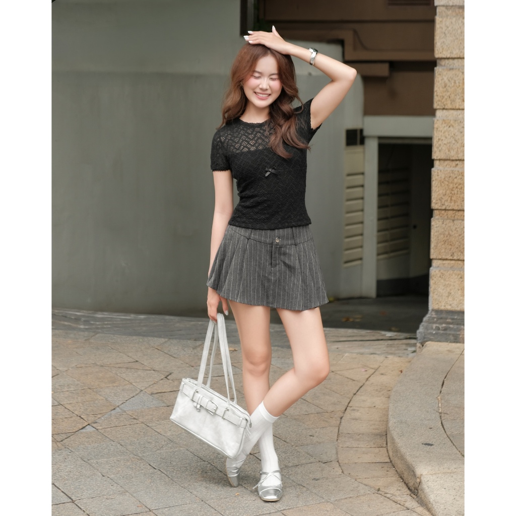 SECODEE Áo Thun Nữ Xuyên Thấu Chất Vải Thun Ren Nữ Tính CRAFTI TOP Áo Thun Ôm Body FSBA2604079