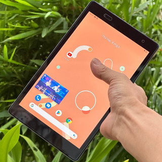 Máy tính bảng  Lenovo Tab 3 8plus TB8703 có lắp sim 4G nghe gọi