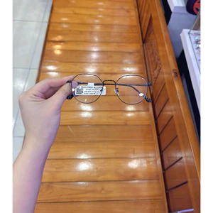 gọng teen kim loại dáng dễ đeo