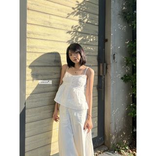 𝐁𝐨𝐧𝐧𝐢𝐞 𝐓𝐨𝐩 - Áo kiểu nữ, áo 2 dây xô hoa phối ren nút màu trắng nhien.official NAS00062