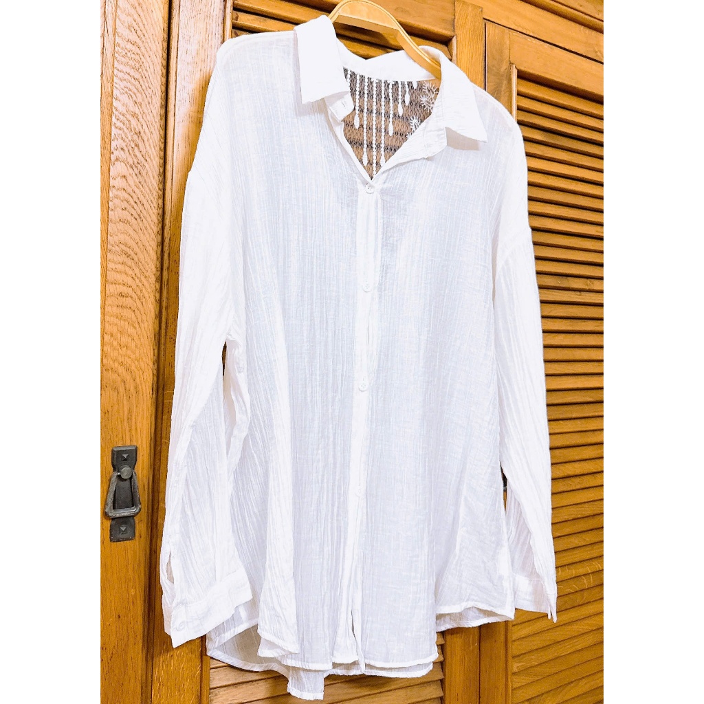 Áo sơ mi mỏng màu trắng khoác ngoài của nữ - 2 Hand (Size XL)