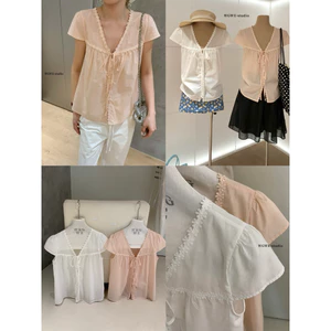 WGWE | Áo babydoll cổ V viền ren tay phồng chất xô cột dây nữ tính – W9861#