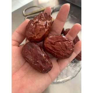 Táo Đỏ  - La paix- Quả To Thịt Dày, ngọt tự nhiên – size lớn 10-12 quả/ 100gr