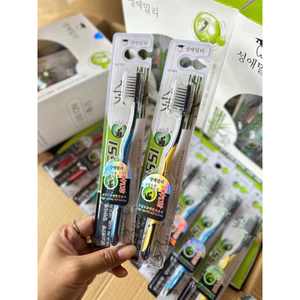 Bàn Chải Đánh Răng Lông Mềm Than Tre 1551 Hàn Quốc