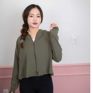 Áo chống nắng chất thun lạnh, áo dáng ngắn cánh dơi che khuyết điểm, vải mềm mịn chống tia cực tím, tia UV