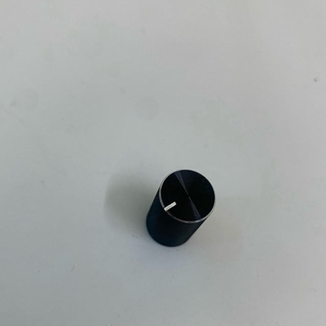 núm chiết áp nhôm CNC đen KT: 10*15mm - Trục tròn 6mm (Set 2)