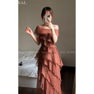 Váy voan lệch vai dập ly bèo tầng dáng dài thanh lịch quyến rũ cao cấp MIA V395