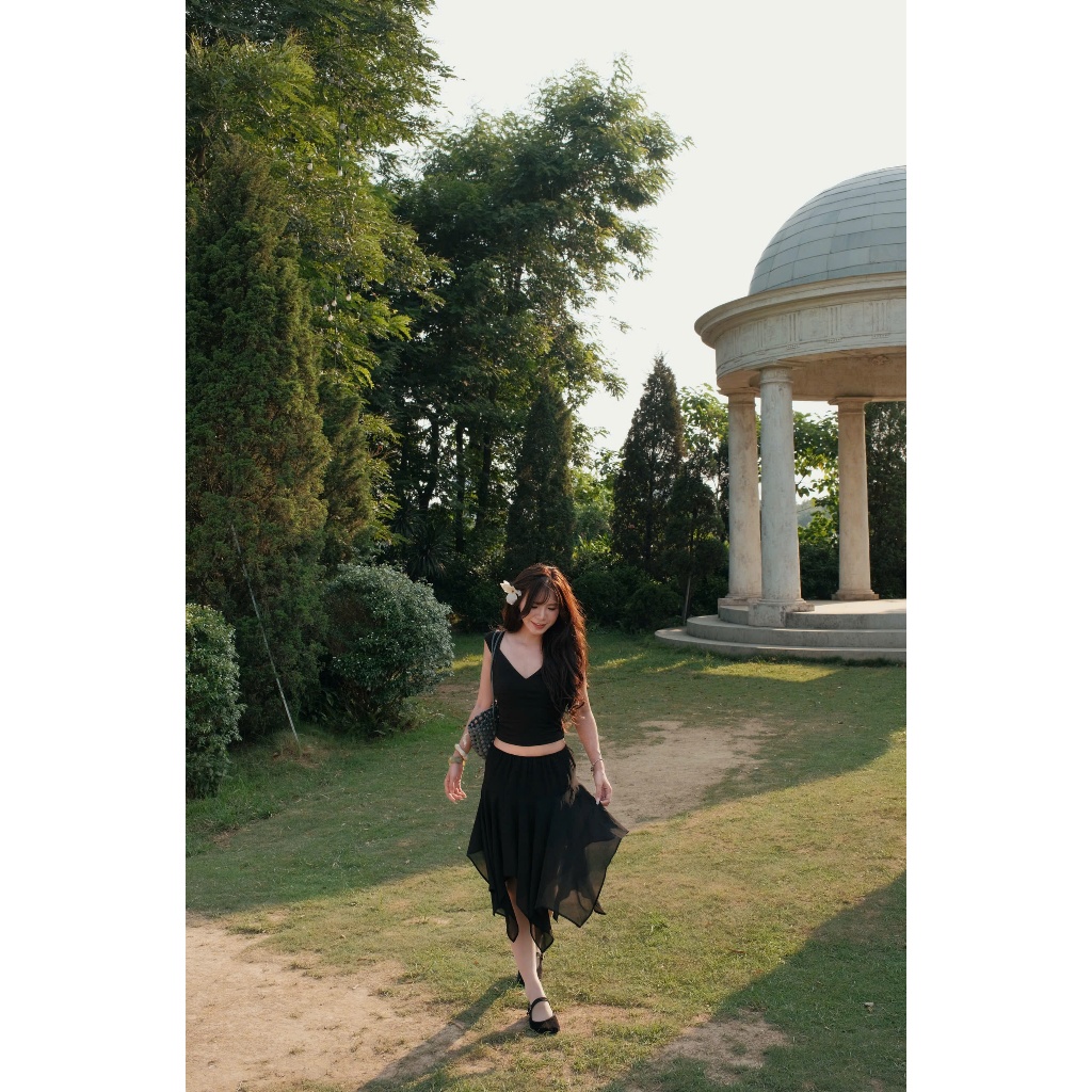Lyra Skirt (TSW) Chân váy voan xòe lệch tà phối khuy Nữ the.sweaterweather