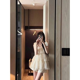 Đầm thiết kế ren lưới kim tuyến hai dây thắt nơ dáng ngắn xòe bồng bềnh