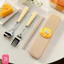 Set thìa dĩa có hộp đựng tiện lợi hoạ tiết phô mai