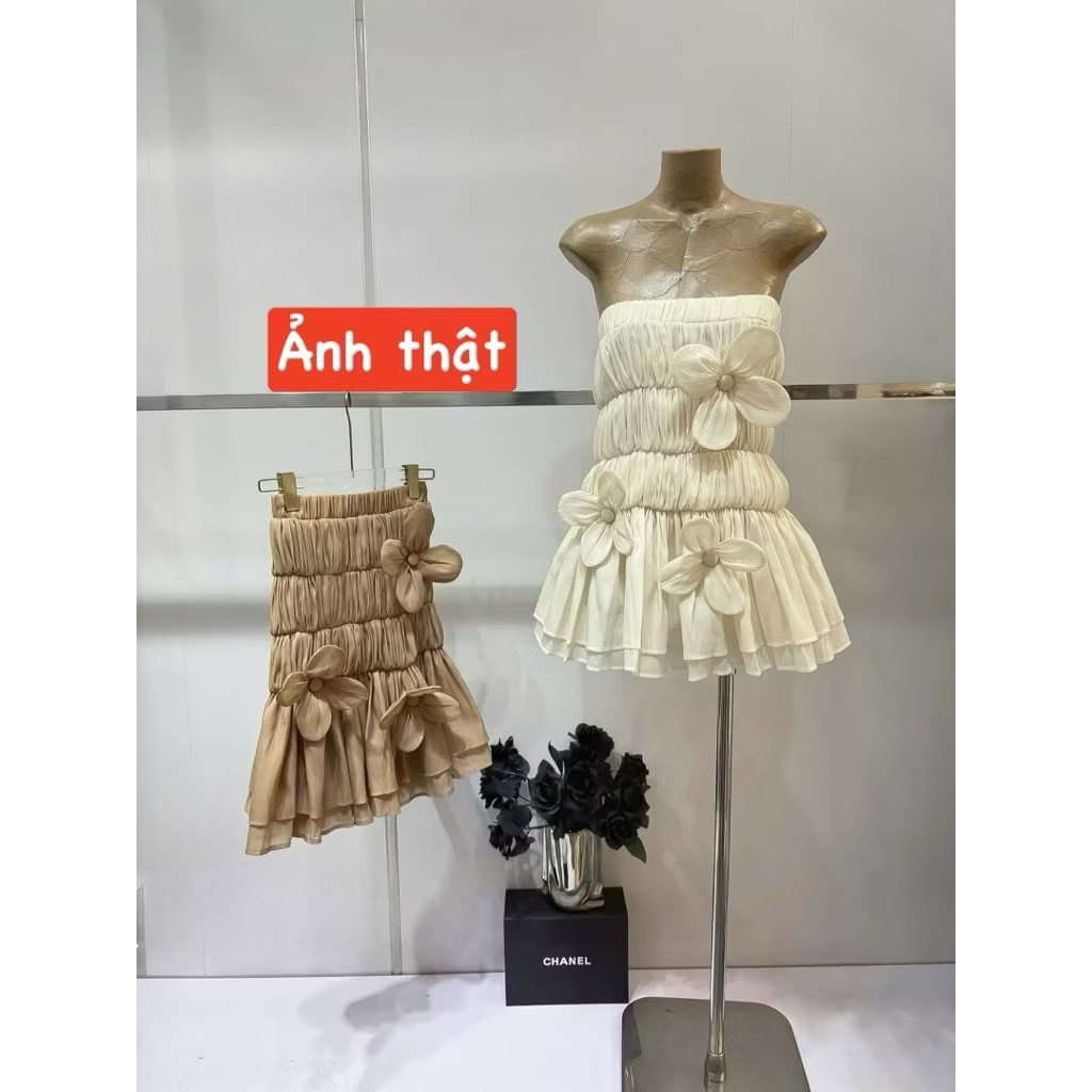 Váy quây chun chân xoè phối hoa dạo phố siu xinh
