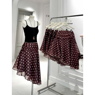 SEP House - Set áo 2s thun đen ôm phối chân váy tơ nâu chấm bi chéo tà trendy, cá tính - Ảnh thật
