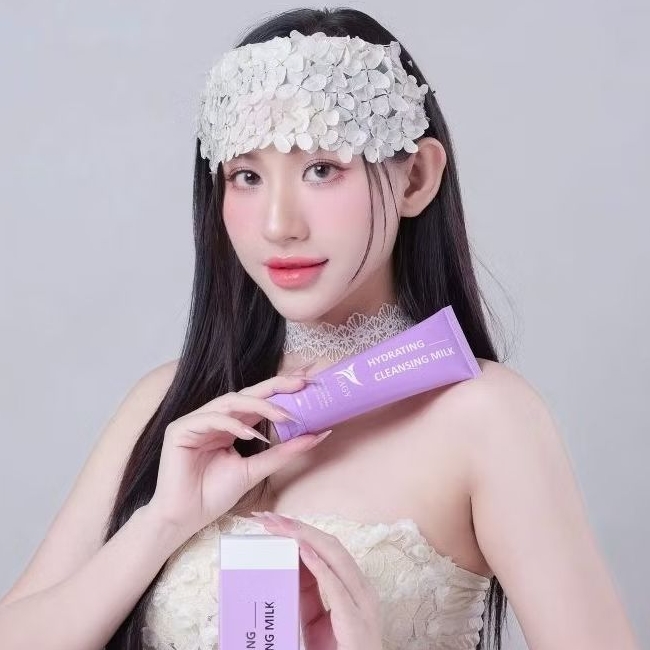 Sữa Rửa Mặt YLAGY Ngừa Mụn Giảm Thâm, Làm Sáng Da, Se Khít Lỗ Chân Lông Tuýp 120ml