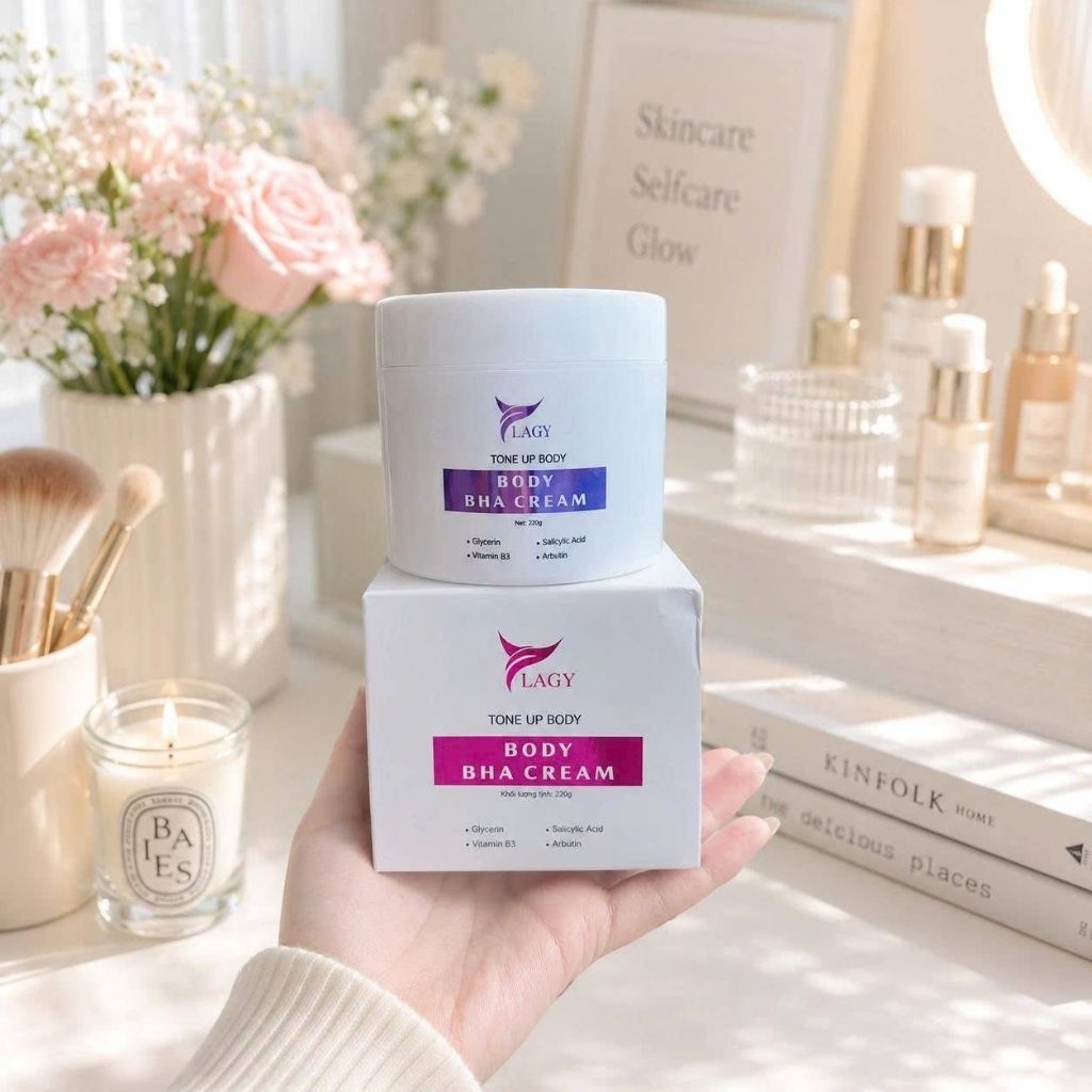 Kem Body Dưỡng Trắng Ylagy  Cấp Ẩm Sâu, Làm Sáng Da, Mờ Thâm Sạm Toàn Thân Hủ 220g