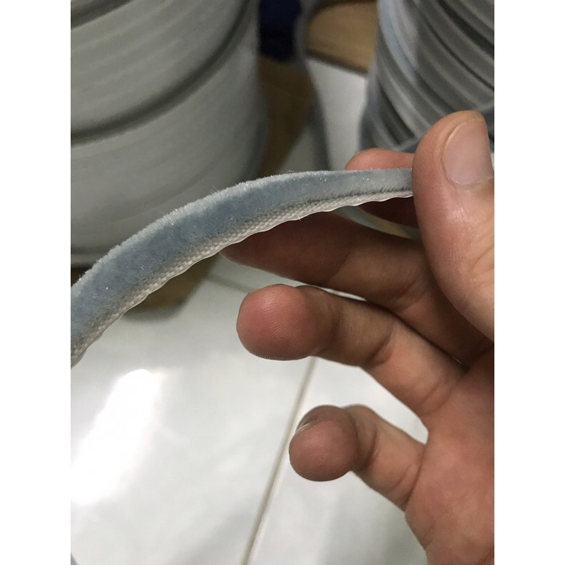Ron Cao Su Non Dán Cửa 5 Mét - Dùng Cho Cửa Nhôm, Cửa Gỗ, Cửa Kính - Giảm Chấn, Chống Va Đập, Chống Ồn - Có Keo Sẵn, Dễ
