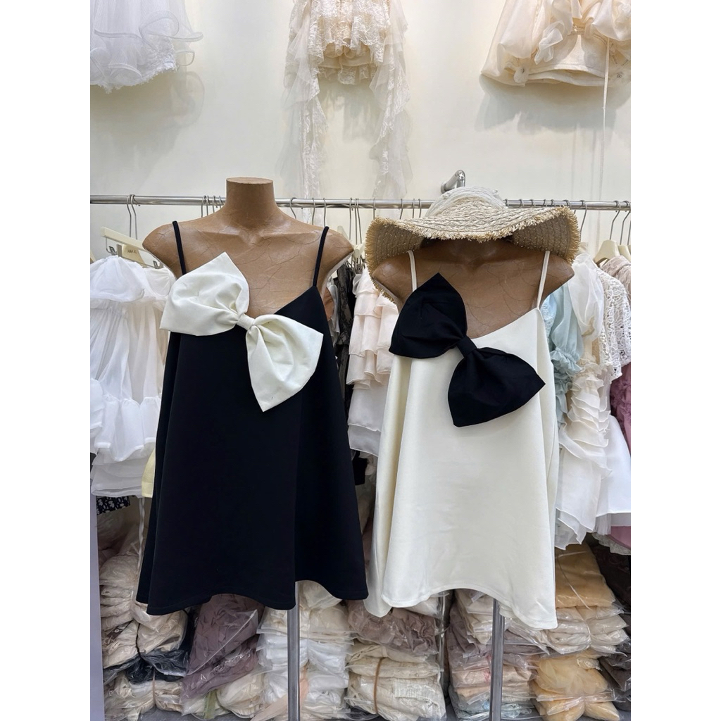 Váy 2 dây xuông đính nơ ngực to dễ mặc