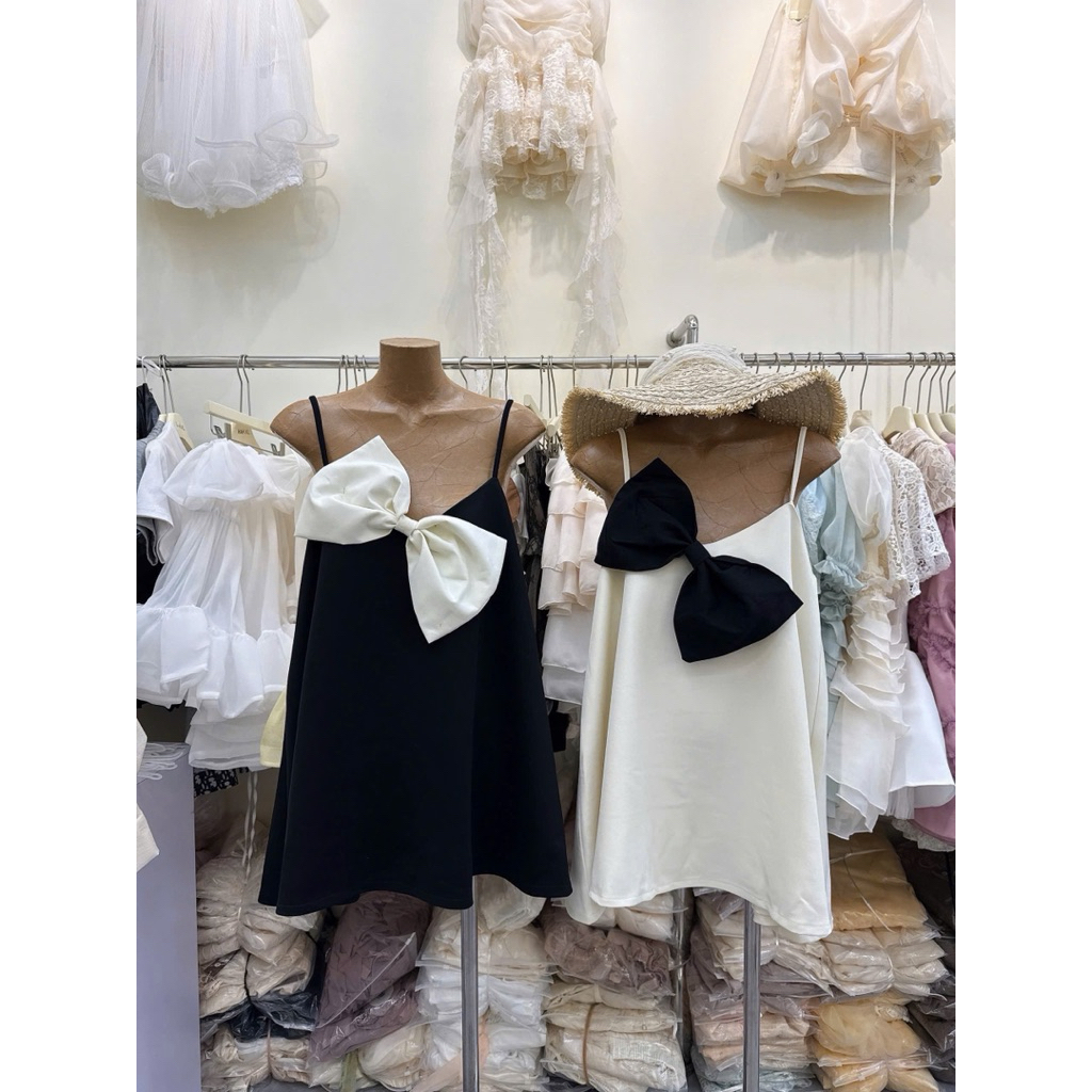 Váy 2 dây xuông đính nơ ngực to dễ mặc