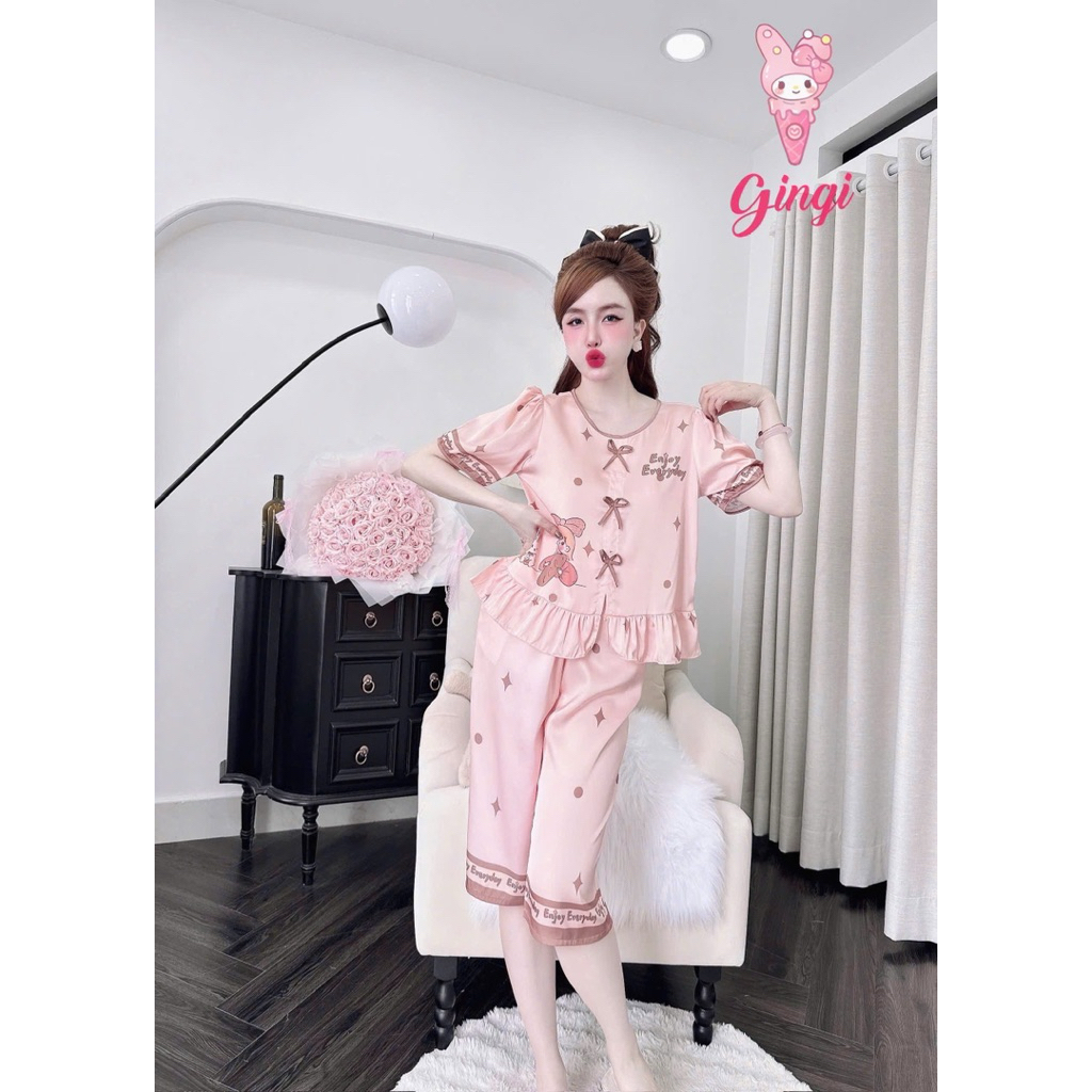 [ Size40-60kg Đồ Lửng250324 ]Đồ nữ mặc nhà áo tay ngắn quần lửng hoạ tiết sang chảnh chất lụa latin cao cấp