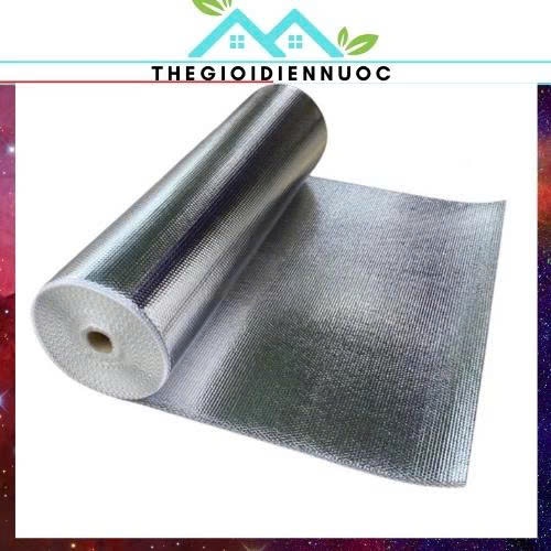 Tấm cách nhiệt chống nóng 2 lớp mặt bạc, ở giữa có lớp túi khí giúp cách nhiệt và cách âm tốt (Khổ Ngang 1,55m dày 4mm)