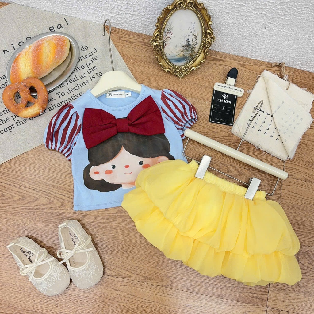 Set bé gái sành điệu, đồ bộ bé gái, áo in hình cô bé phối nơ đỏ nổi bật mix quần bí phồng 2 tầng 10-30kg Hami Kids