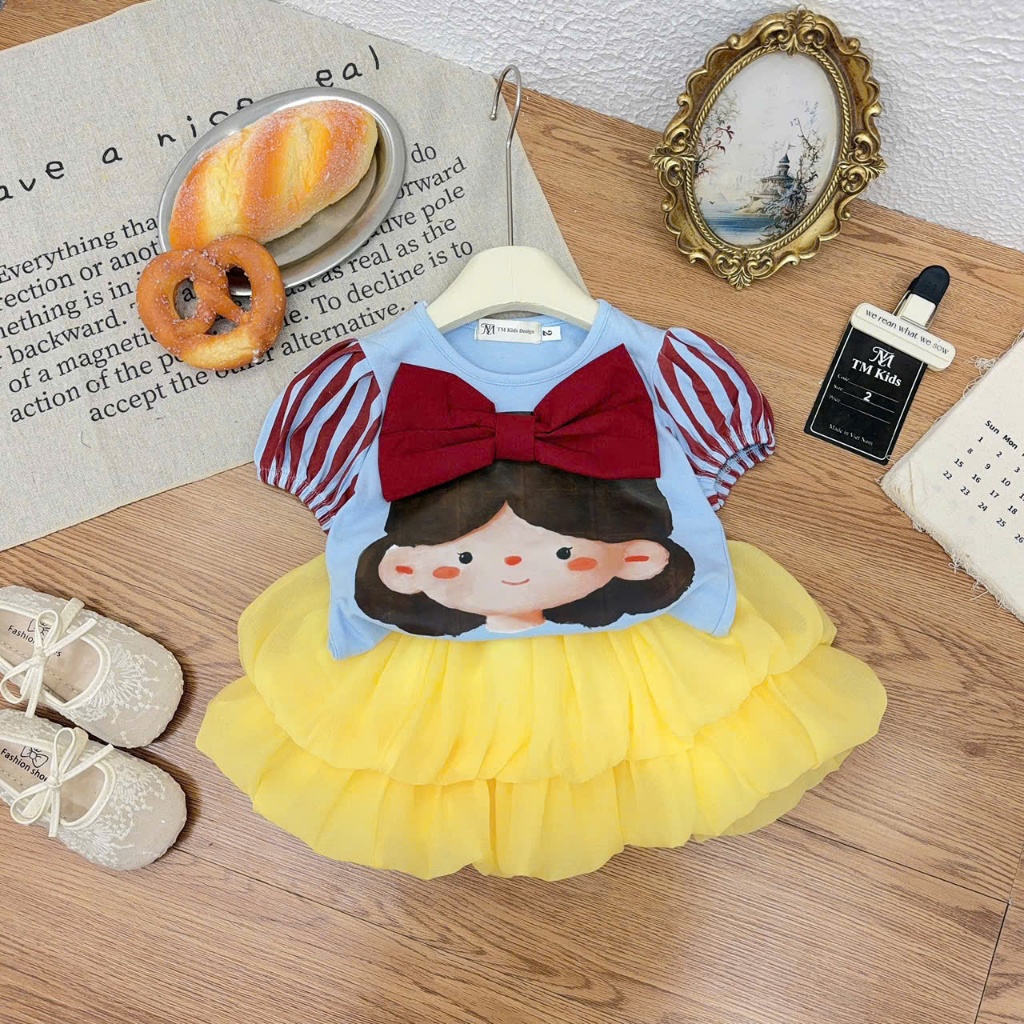 Set bé gái sành điệu, đồ bộ bé gái, áo in hình cô bé phối nơ đỏ nổi bật mix quần bí phồng 2 tầng 10-30kg Hami Kids