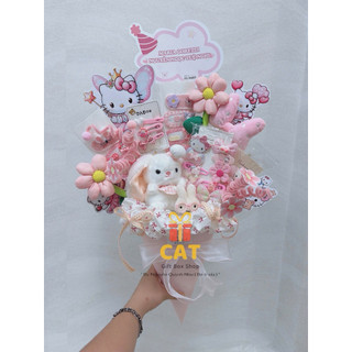 Hộp quà màu hồng phối gấu cùng bánh kẹo, kẹp tóc tặng bé gái, ốc quế quà sinh nhật tặng bé gái, người yêu, quà bánh kẹo
