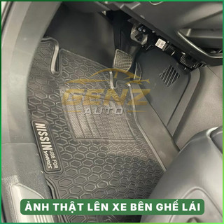 THẢM LÓT SÀN CAO SU xe TOYOTA Yaris Cross 2023-NAY cao su đúc không mùi, dễ dàng lau rửa.