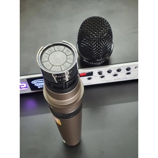 Micro Có Dây TA 200 Dây Dài 5m Tay Cầm INOX Hút Giọng Tốt, Hát Nhẹ, Hiệu Quả Cho Dàn Karaoke