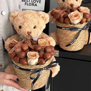 Giỏ cắm hoa, giỏ quà bằng cói có lót nilon dày dặn