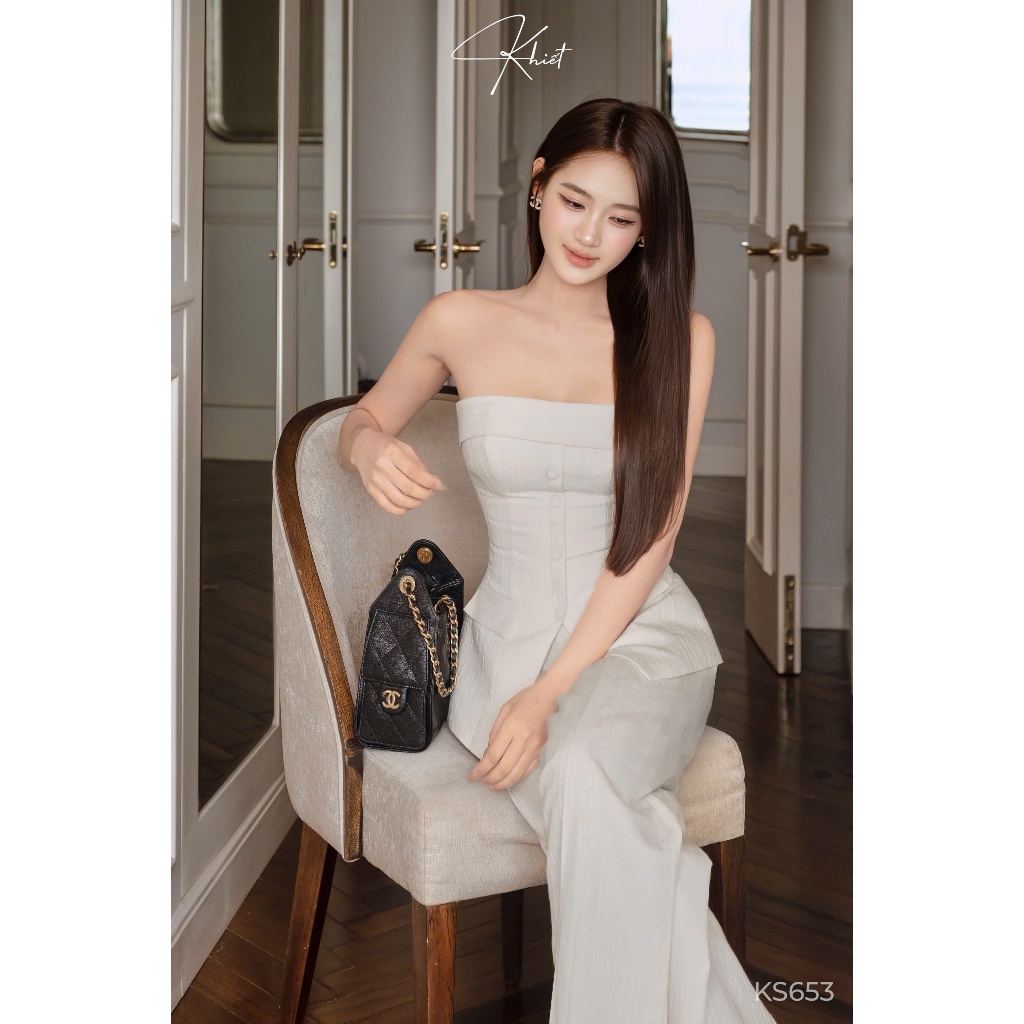Set quần dài linen hoa kẻ sọc phối áo quây phong cách quyến rũ hiện đại KS653