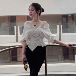 Áo Sơ Mi Cổ V Cách Điệu Chiết eo Tôn Dáng Thời Trang Màu White Hiện Đại