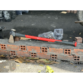 Búa Rìu 2 Chức Năng Milwaukee Dài 90cm - 5kg - Bổ Củi, Phá Dỡ Chuyên Dụng
